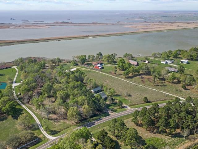 Land for sale in Chambers, Texas