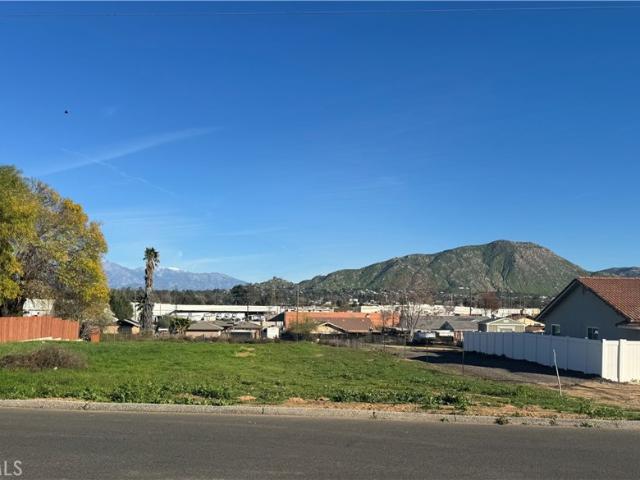 Land for sale in Colton, California