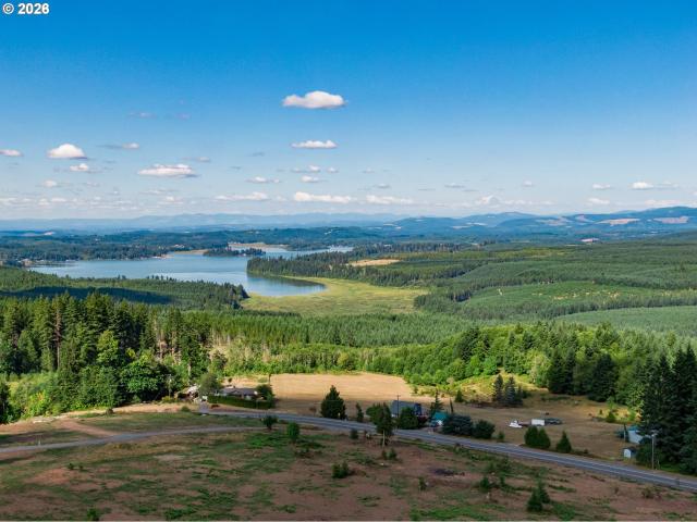House for sale in Castle Rock, Washington