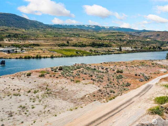 Land for sale in East Wenatchee