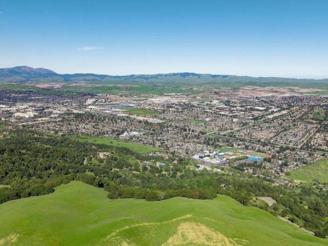 Land for sale in Hayward, California