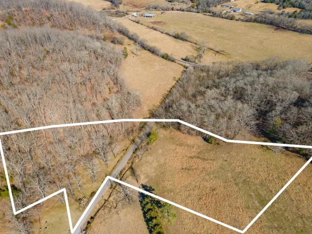 Land for sale in Lawrenceburg, Middle Tennessee