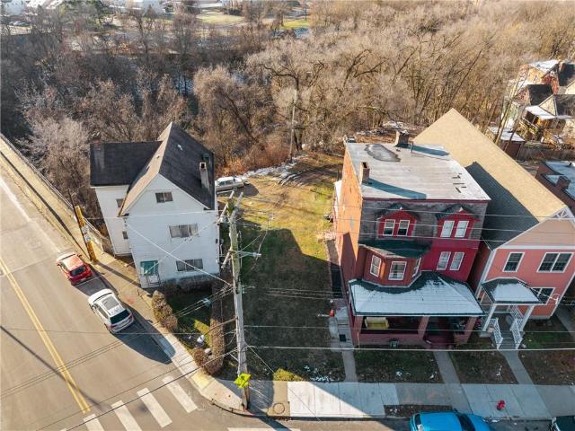 Land for sale in Pittsburg, Pennsylvania