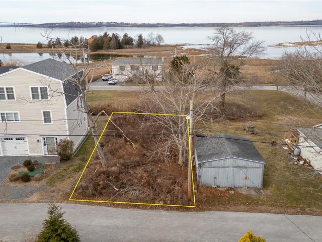 House for sale in Portsmouth, Rhode Island