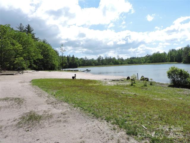 Land for sale in Spruce Pine, North Carolina