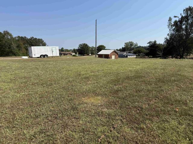 Land for sale in Savannah, West Tennessee