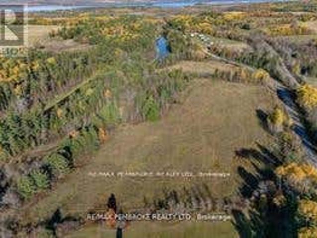 Property for sale in Renfrew, Ontario