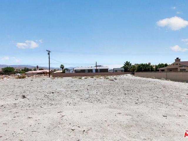 Land for sale in Thousand Palms, California