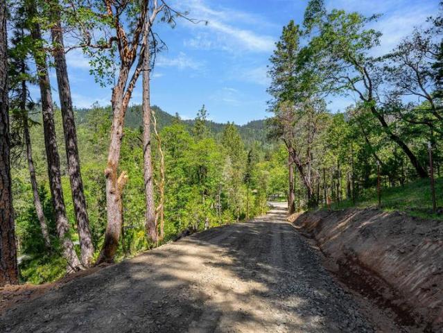 Land for sale in Grants Pass
