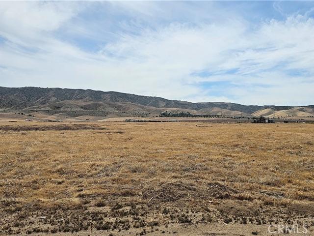 Land for sale in Lancaster, California