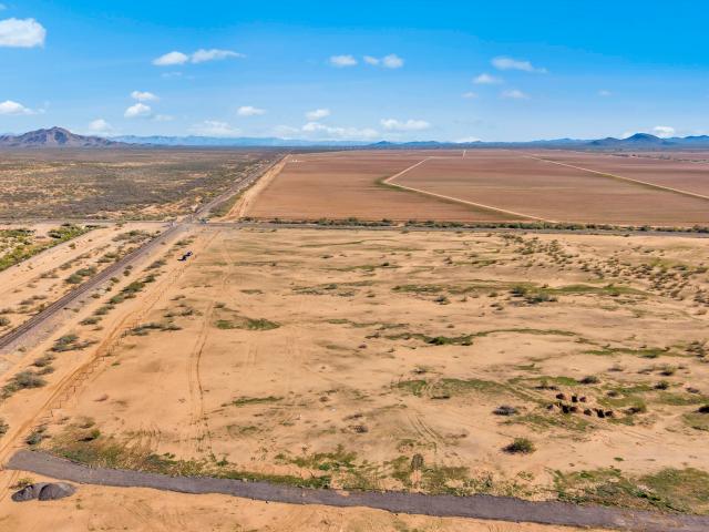 Land for sale in Aguila, Arizona