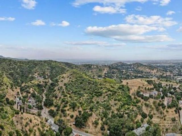 Land for sale in Sunland