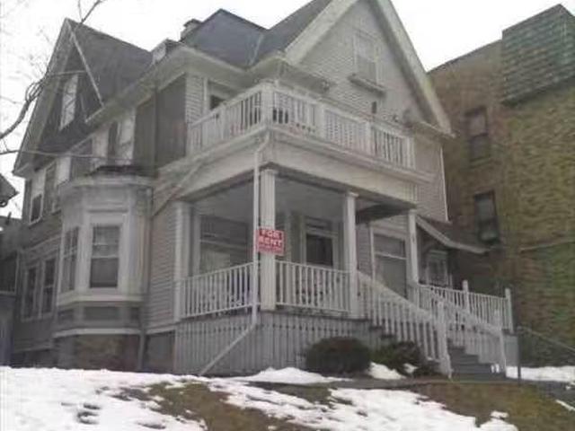 Condo for rent in Milwaukee