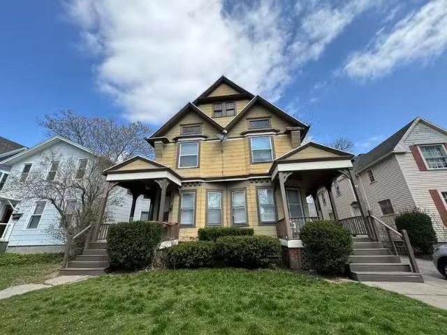 Condo for rent in Rochester