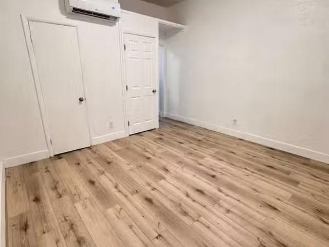 Condo for rent in Hallandale, Florida