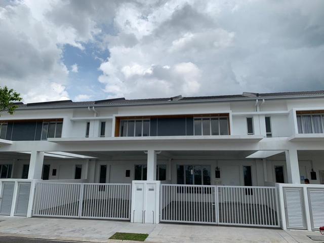 Terraced House for sale in Tanjong Sepat, Selangor
