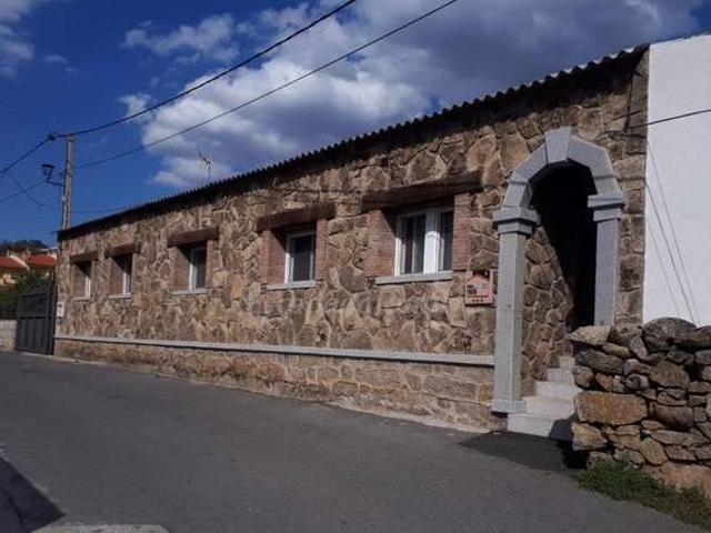 Casa en alquiler en Navaluenga, Castilla y León