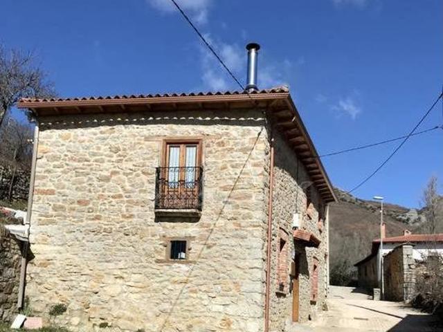 Casa en alquiler en Carrocera