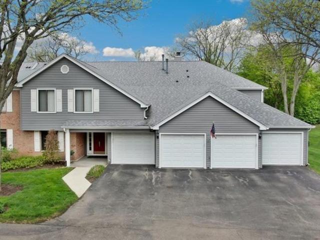 Condo for sale in Winfield, Illinois