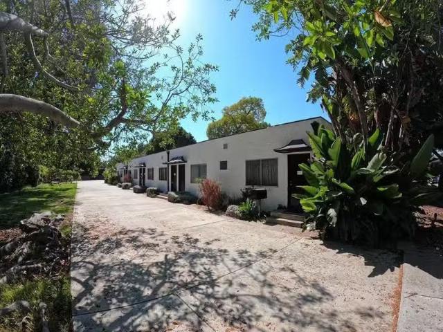 Condo for sale in North Hollywood Condo for sale in North Hollywood