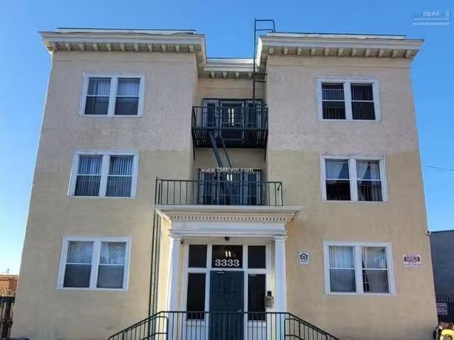 Condo for sale in Los Angeles Condo for sale in Los Angeles