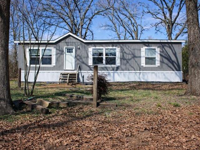 House for sale in Henderson, Texas