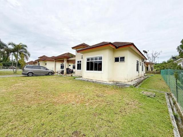 Bungalow for sale in Sendayan Village, Negeri Sembilan