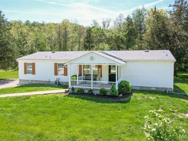 House for sale in Bloomsdale, Missouri
