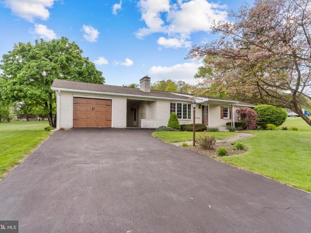 House for sale in Pleasant Hall, Pennsylvania