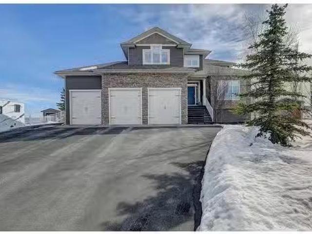 House for sale in Alberta