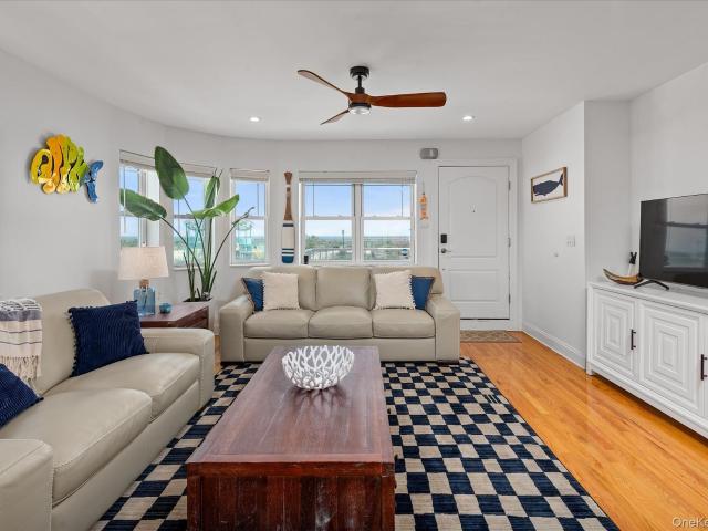 Condo for sale in Queens, Arverne