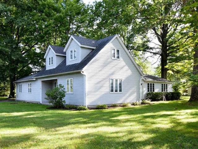 House for sale in Newbury, Ohio