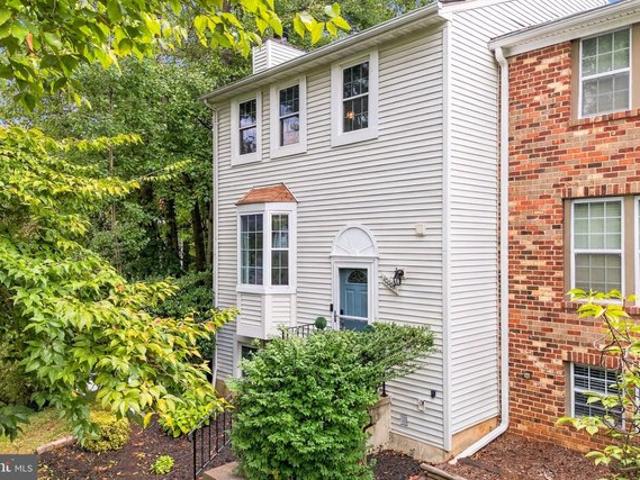 Townhouse for sale in Burke, Fairfax County
