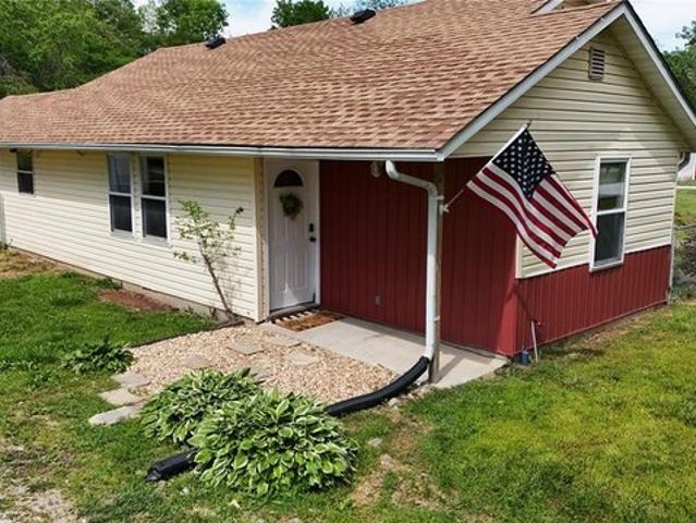 House for sale in Bloomsdale, Missouri