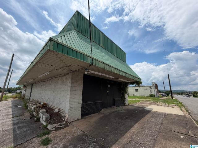 Commercial for sale in Bessemer, Alabama