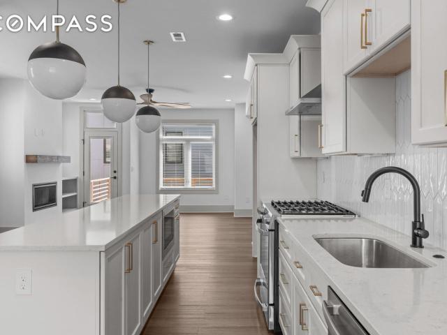 Townhouse for sale in Alexander, North Carolina