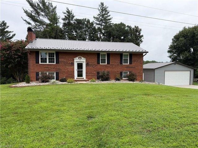House for sale in Millers Creek, North Carolina