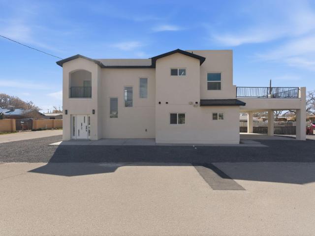 House for sale in Bernalillo, New Mexico