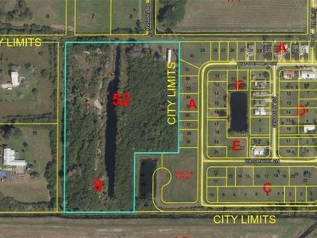 House for sale in Moore Haven, Florida