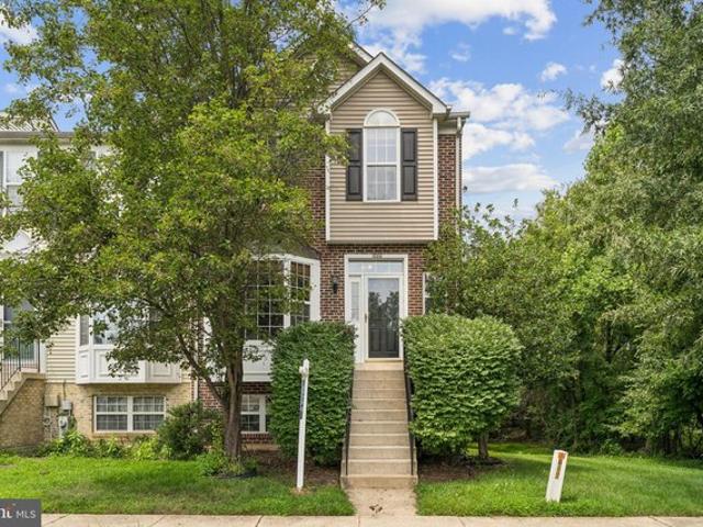Townhouse for sale in Crofton, Maryland