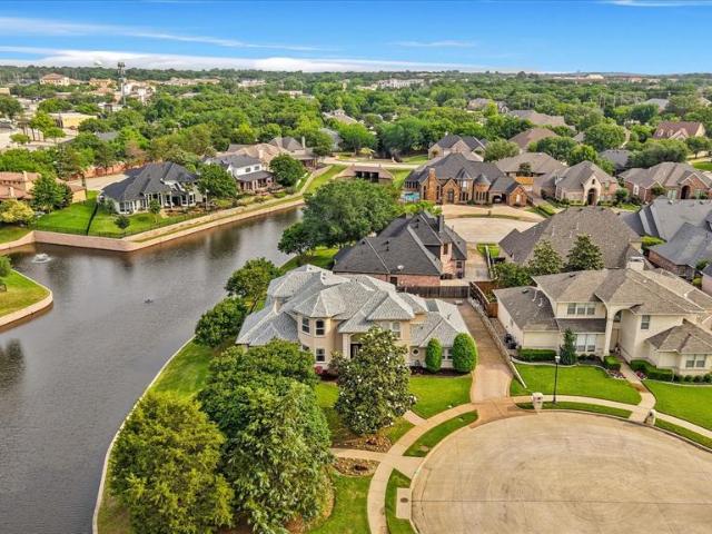 House for sale in Colleyville