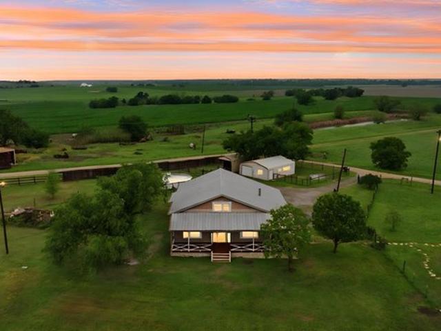 Land for sale in Coupland, Williamson County
