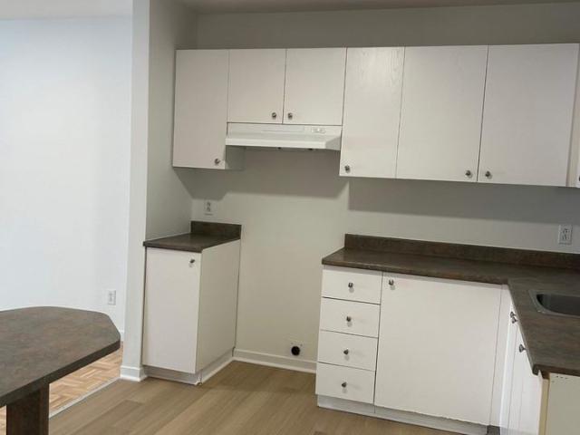 Apartment for rent in Saint-charles-borromée, Quebec