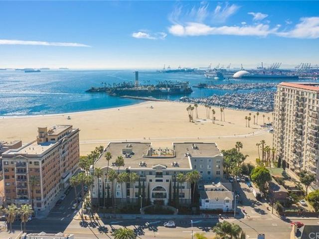 Condo for sale in Long Beach, California