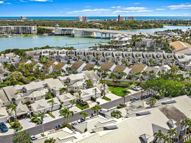 Condo for sale in Jupiter, Florida