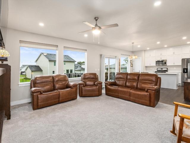 House for sale in Beverbrooke Pointe, Grimes