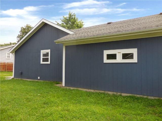 House for sale in Harrisonville, Missouri