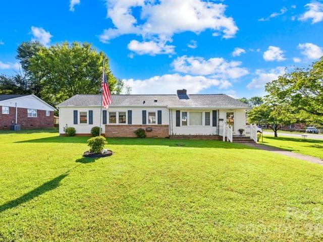 House for sale in State Road, North Carolina