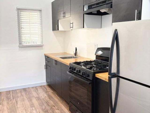 Apartment for rent in Long Beach, California