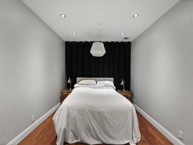 Apartment for rent in Ville-Marie, Montréal